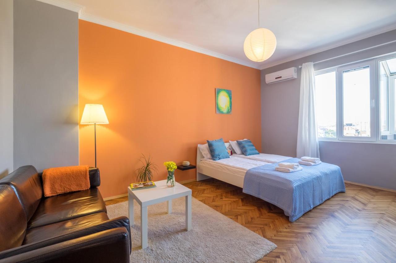 Artistic & Spacious 2Bd Central Apt By Flat Mаnager София Екстериор снимка