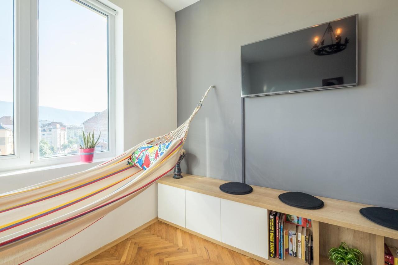 Artistic & Spacious 2Bd Central Apt By Flat Mаnager София Екстериор снимка